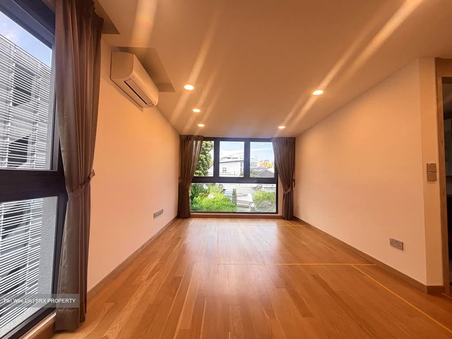 Fernhill Road (D10), Semi-Detached #577894011